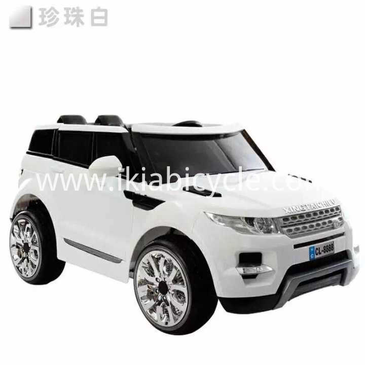 White Color Kid Toy Okuvuga ku Mmotoka .